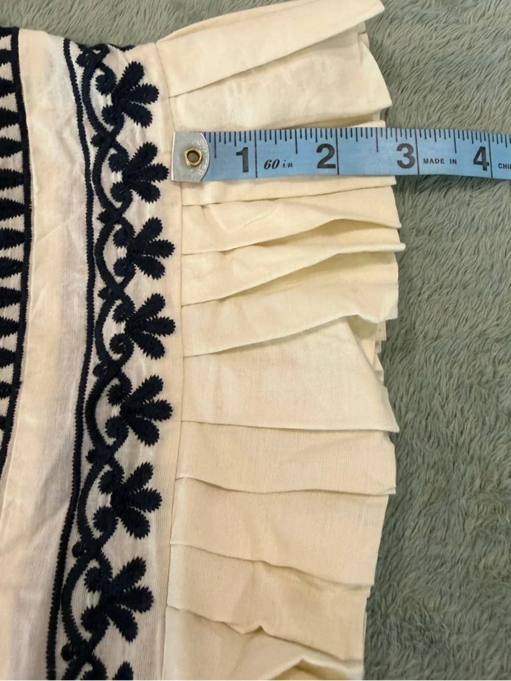 Solitaire Embroidered Boho Blouse Cream Navy Flutter Sleeve NWT S - Picture 10 of 12